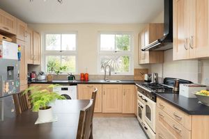 Photo 7- click for photo gallery